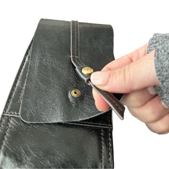 EUC - Hobo - Token Phone/Wallet Crossbody - black - Picture 7 of 7